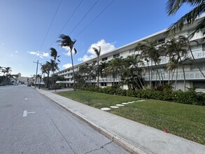Building Photo - 139 Sunrise Ave