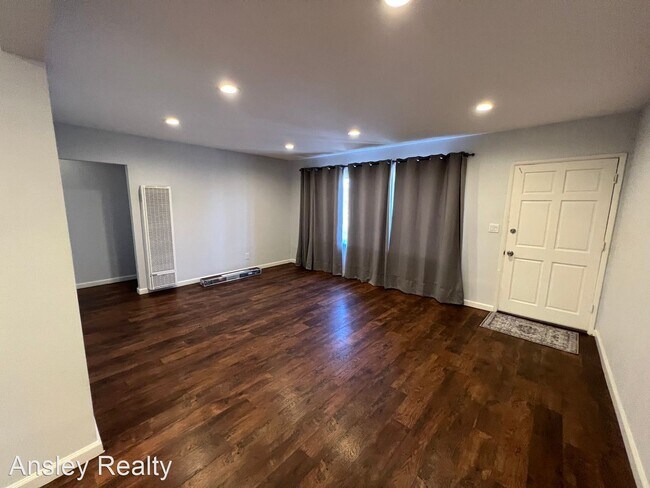 Foto del edificio - 4 br, 1 bath House - 2898 Webster Ave