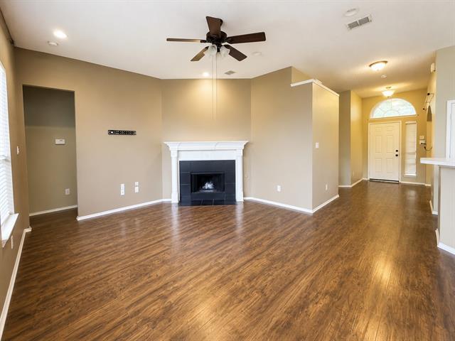 Foto del edificio - 9505 Thorncliff Dr