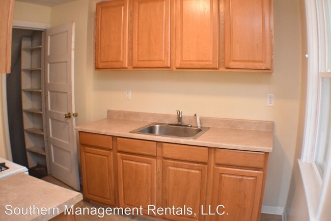 Building Photo - 2 br, 1 bath House - 830 Tioga St