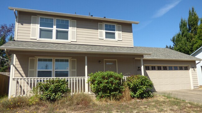 Building Photo - 3 Bedroom Home W/ Air Conditioning
