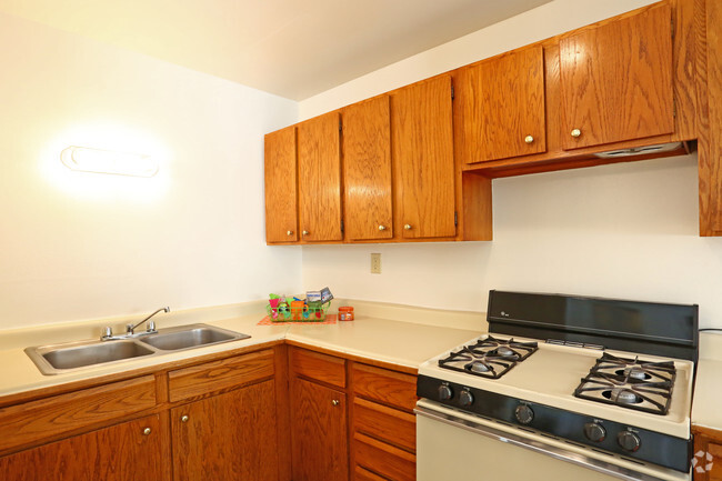 Two Bedroom, Kitchen - TransMountain - FREE Utilities