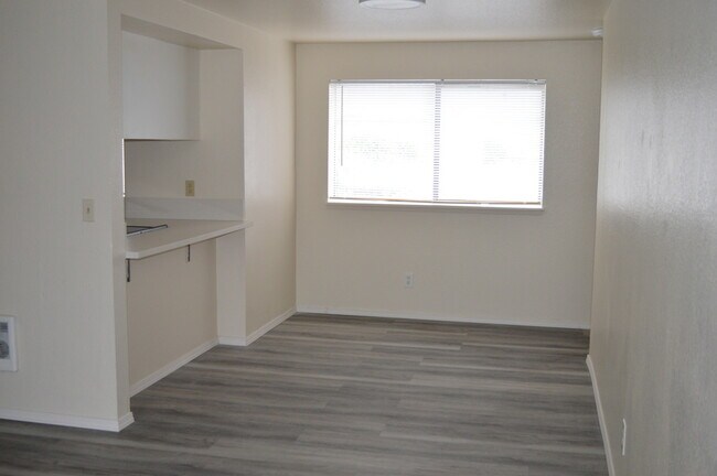 Foto del edificio - 929 N 105th St