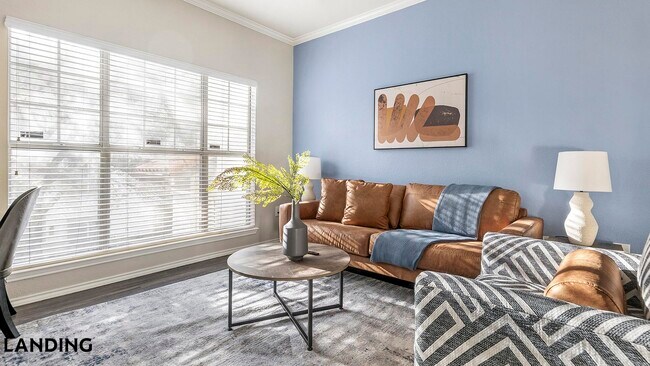 Foto del edificio - 3201 Duval Rd