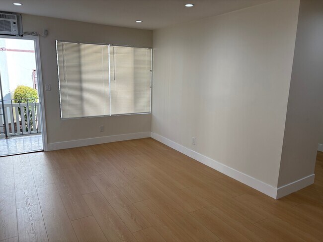 Foto del edificio - 1242 N New Hampshire Ave
