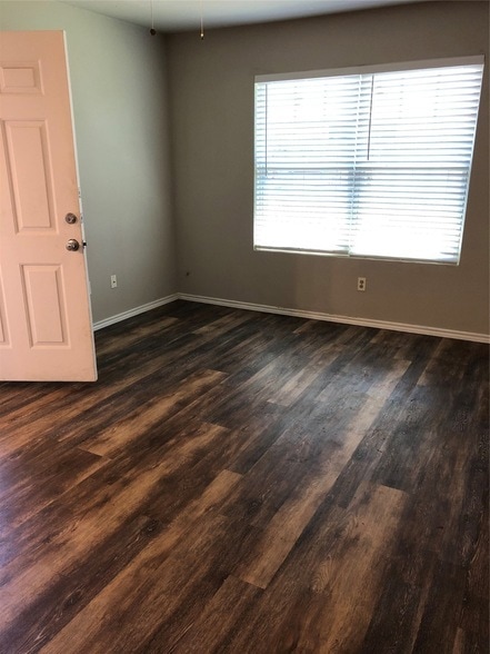 Building Photo - 11913 Metmora Ct