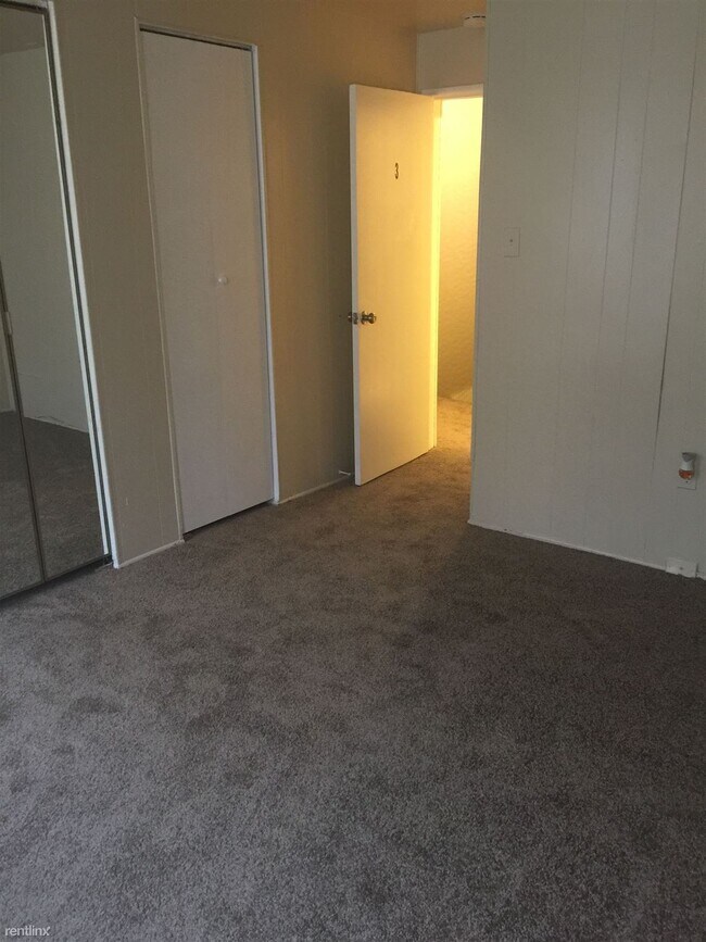 Foto del edificio - 3219 McElderry St