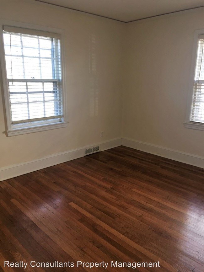 Building Photo - 4 br, 2 bath House - 2640 Walker Avenue
