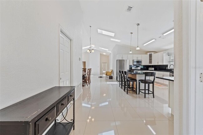 Building Photo - 7827 Myrtle Oak Ln