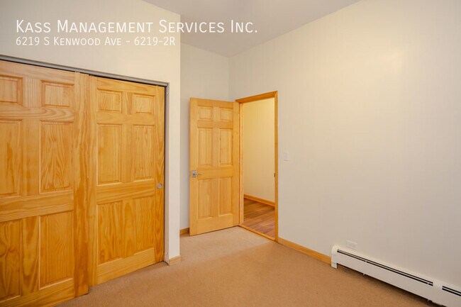 Foto del edificio - 6219 S Kenwood Ave