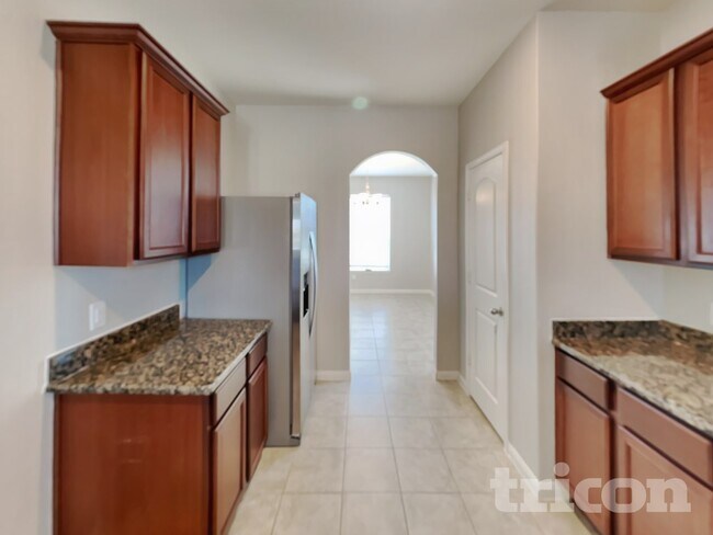 Building Photo - 116 Thorton Vine Dr