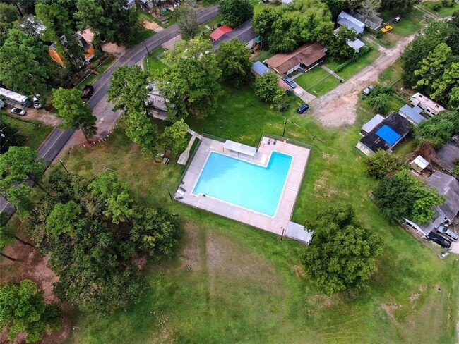 Building Photo - 9650 Warm Spring