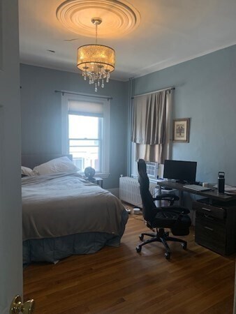 Foto del edificio - 805 E 5th St