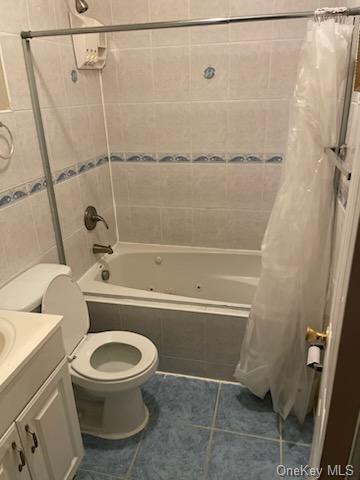 Building Photo - 13209 Metropolitan Ave