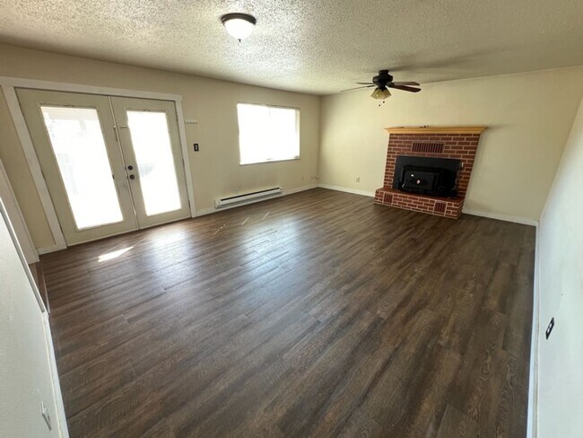 Foto del edificio - LOCATED IN ENTIAT! Cute 2 bed/1 bath home ...