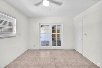 Building Photo - 3370 N 47th Ave
