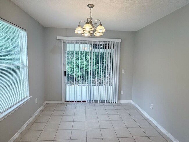 Building Photo - 10608 Wilderness Ln