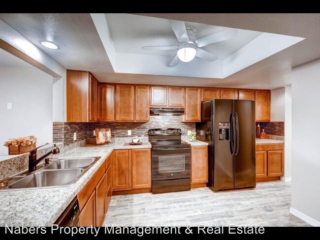 Building Photo - 16632 E Gunsight Dr