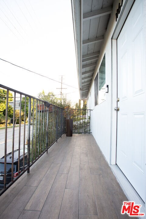 Foto del edificio - 11674 La Grange Ave