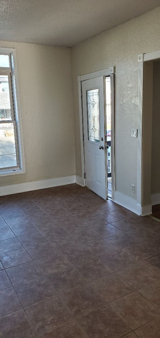 Building Photo - 3BDRM HOUSE FOR RENT