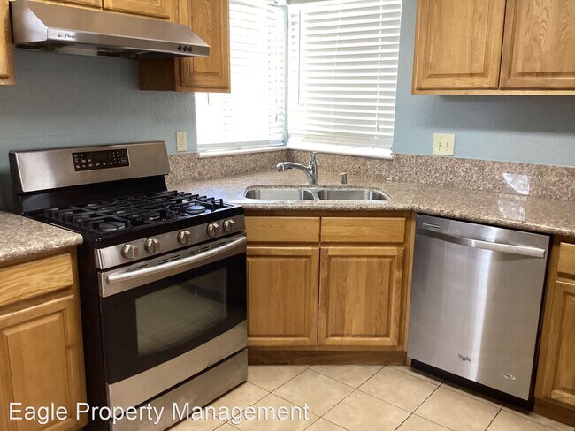 Building Photo - 4 br, 3 bath House - 5943 Laguna Ranch Cir