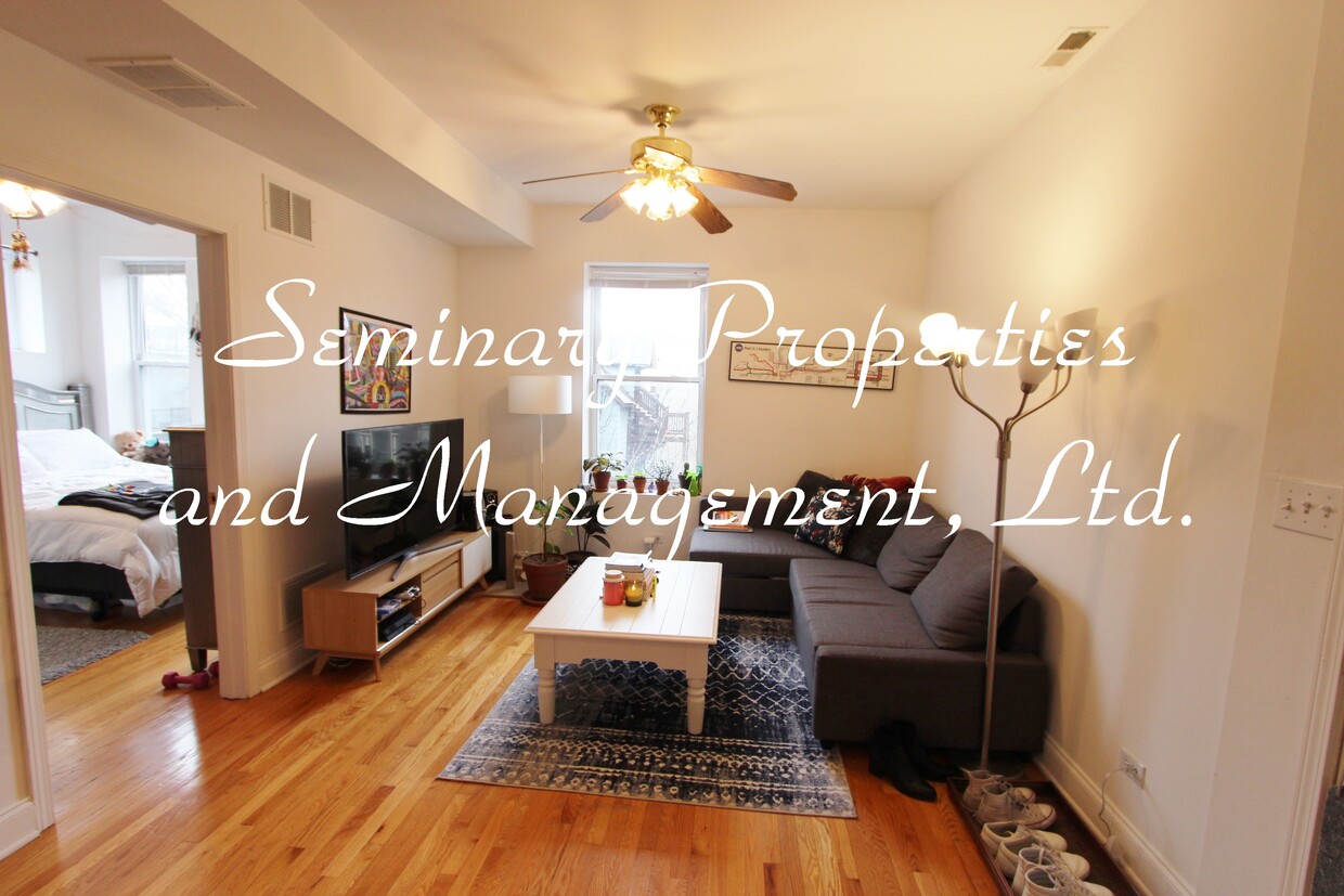 Foto principal - 1050 W Roscoe St