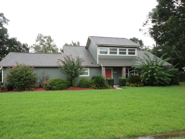Building Photo - Turkey Creek Golf Course community