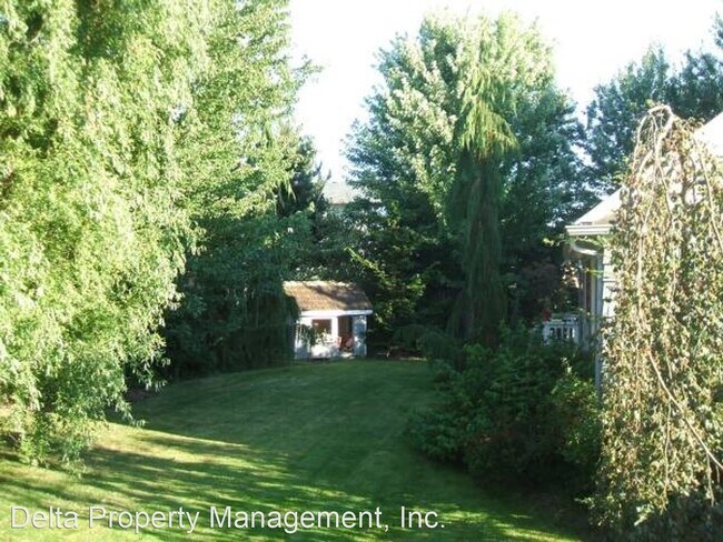 Building Photo - 2 br, 1 bath House - 7207 67th Ave NE