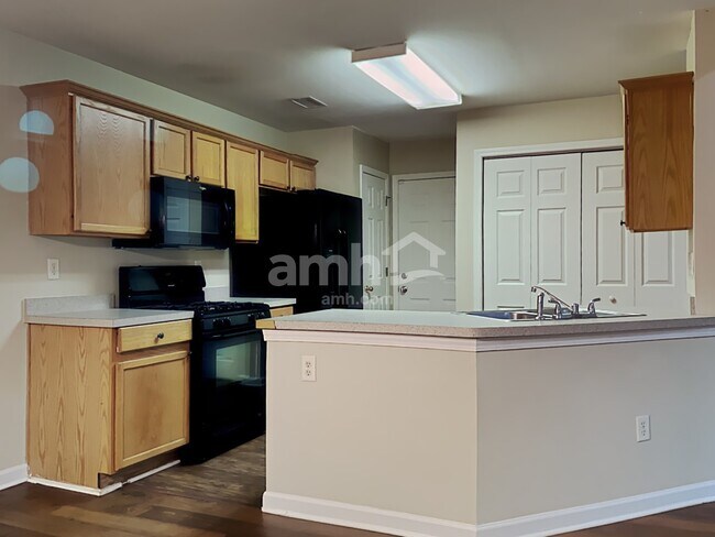 Foto del edificio - 3162 Justice Mill Ct NW