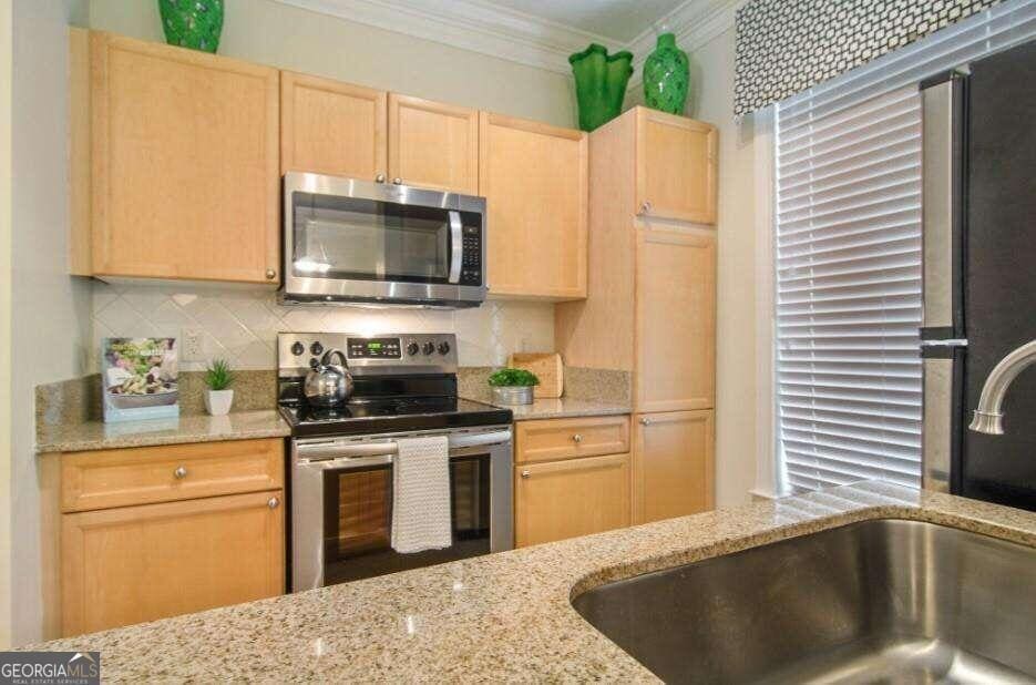 Primary Photo - 100 Ladson Ct