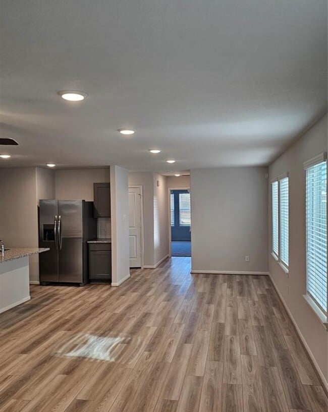 Building Photo - 18830 Glenwood Chase Ct