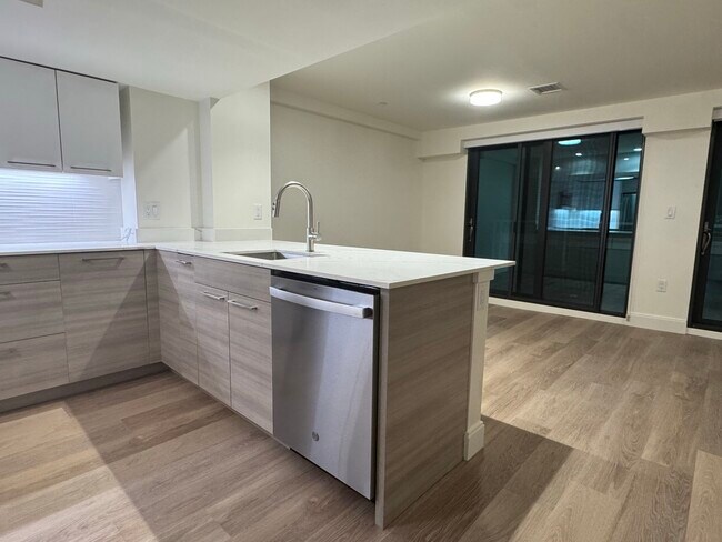 Foto del edificio - 1065 Commonwealth Ave