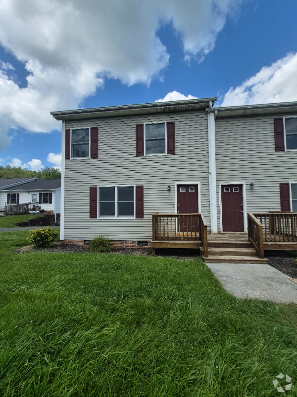 Building Photo - 318 Edmond Dr