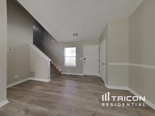 Building Photo - 855 Plumbridge Ct