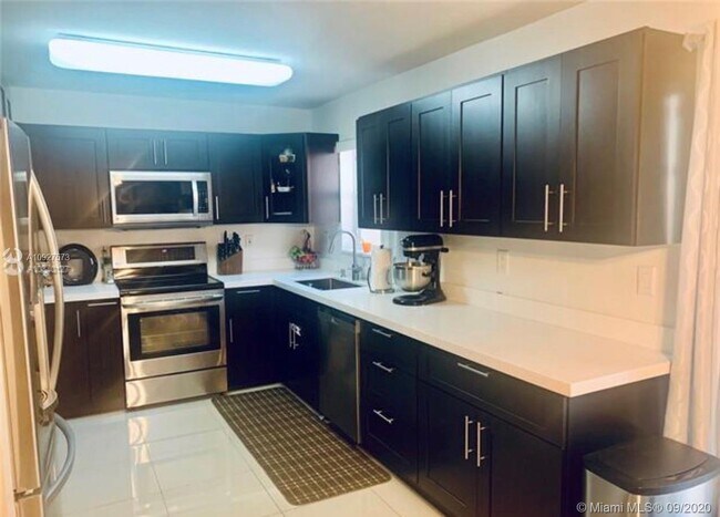 Foto del edificio - 2241 NW 170th Ave