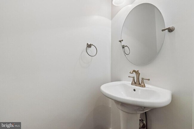 Foto del edificio - 10737 Kitchener Ct