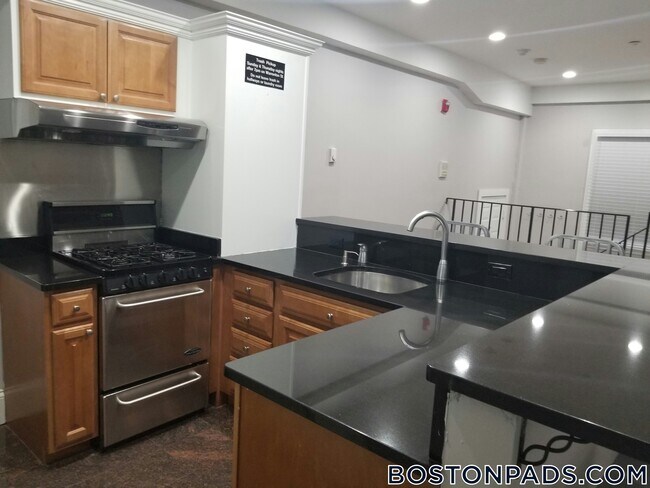Foto del edificio - 90 Warrenton St