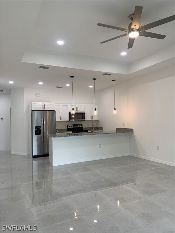 Foto del edificio - 4882 Golfview Blvd