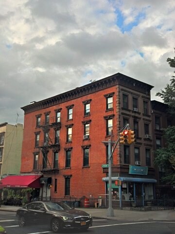 Primary Photo - 204 6th Ave