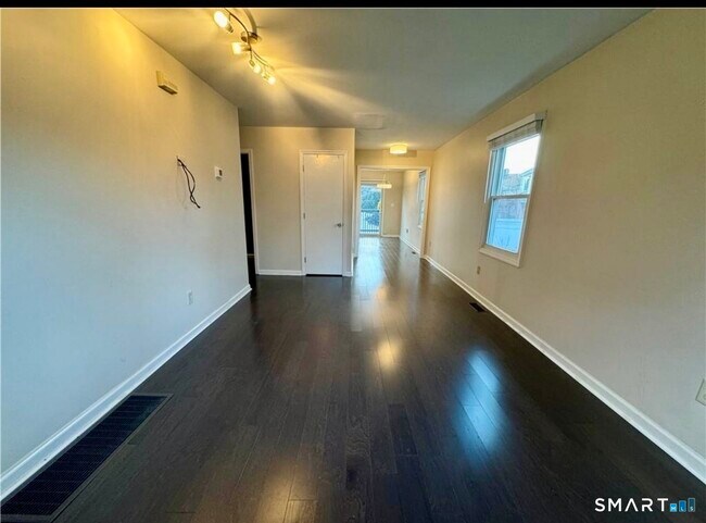 Foto del edificio - 41 Nash Pl