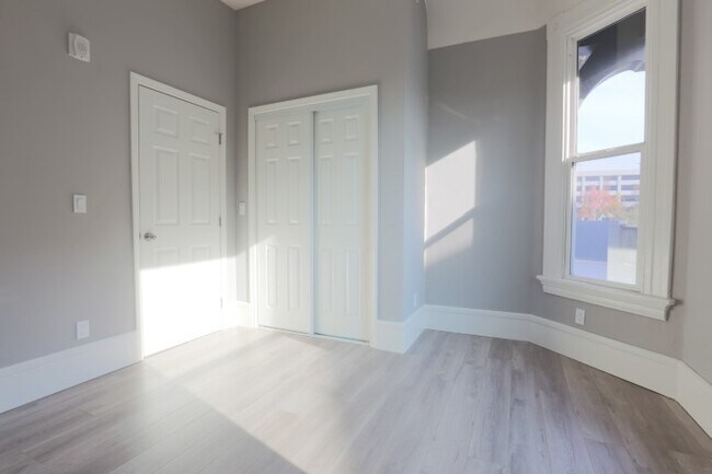 Foto del edificio - 3215 Telegraph Ave