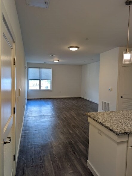 Building Photo - 687 Ocean Ave