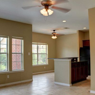 Foto del edificio - 1811 George Bush Dr E