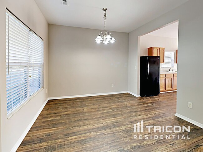 Building Photo - 3728 Charterhall Ln