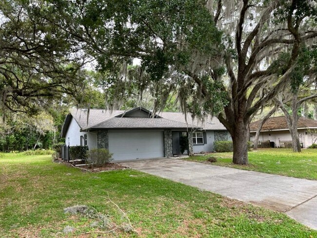Building Photo - Newly Renovated  2 Bedroom 2 Bath Home for...