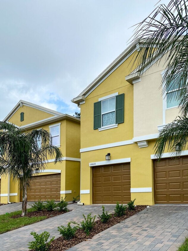 Foto principal - 10010 Red Eagle Dr.