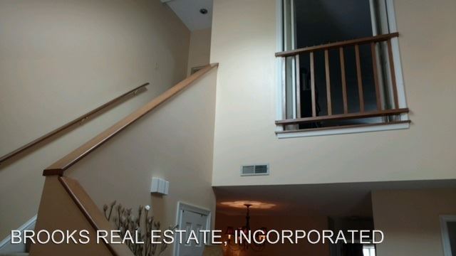 Building Photo - 5302 Aden Ct