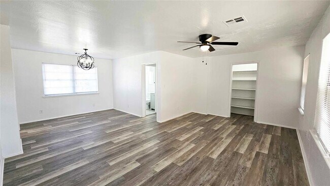 Foto del edificio - 3633 SE 27th St