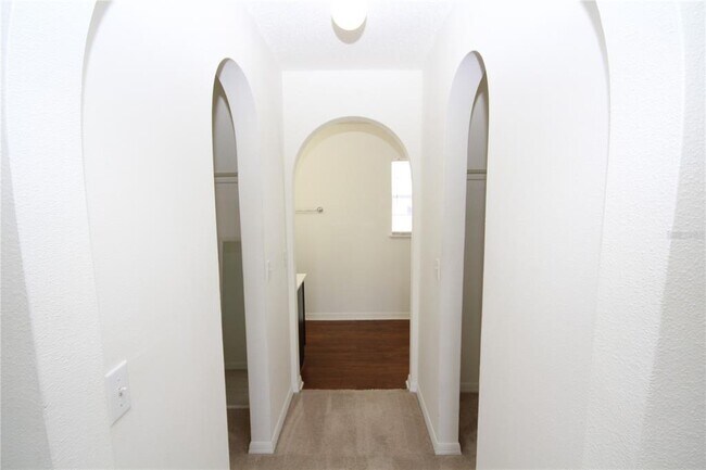 Building Photo - 844 Sun Ridge Village Dr