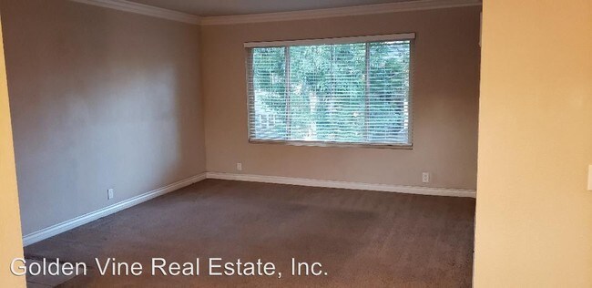 Building Photo - 321 Rancho Dr
